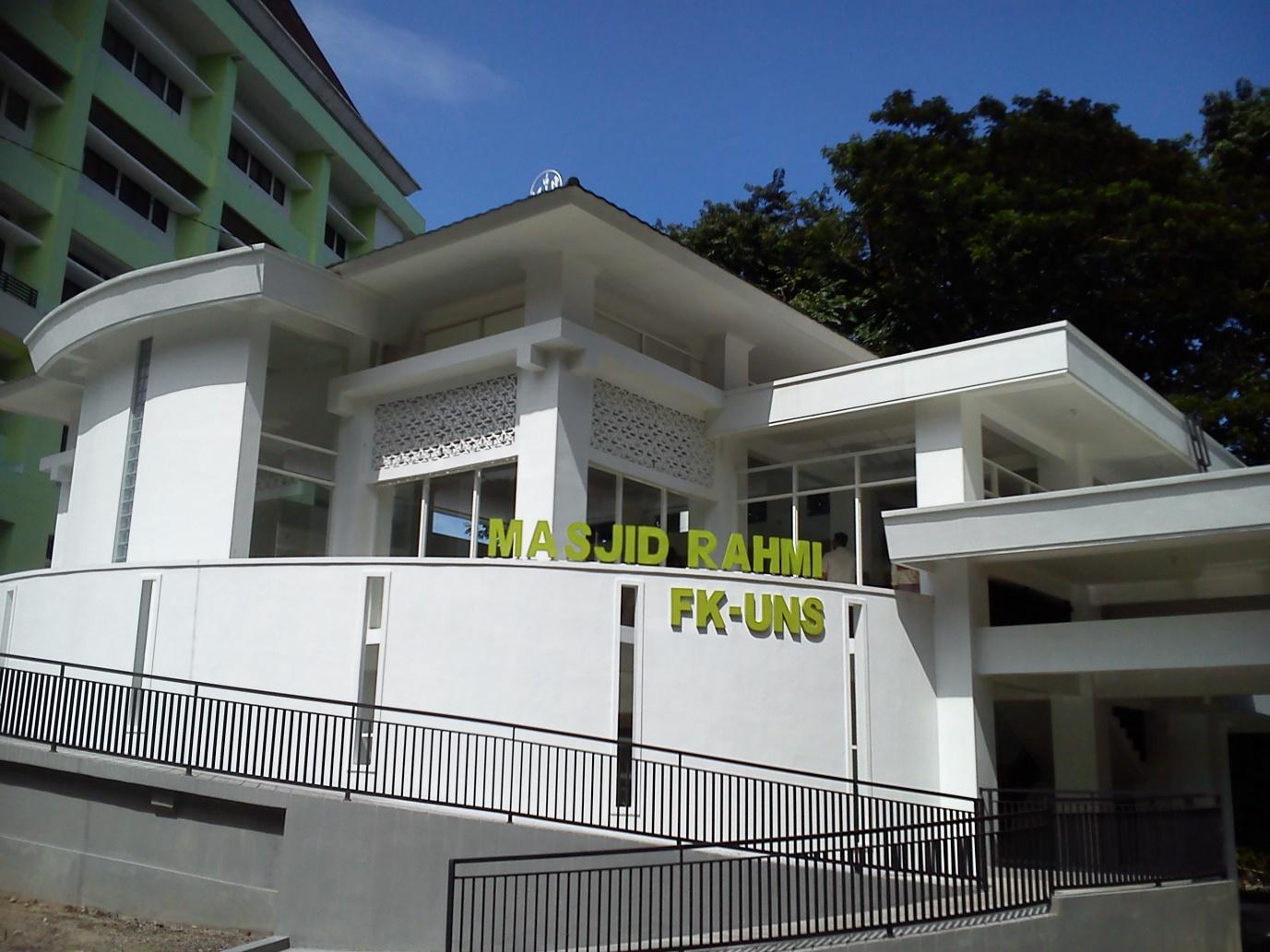 Masjid Rahmi, Masjid baru Fakultas Kedokteran (FK) UNS yang diresmikan pada Rabu (18/3/2015).