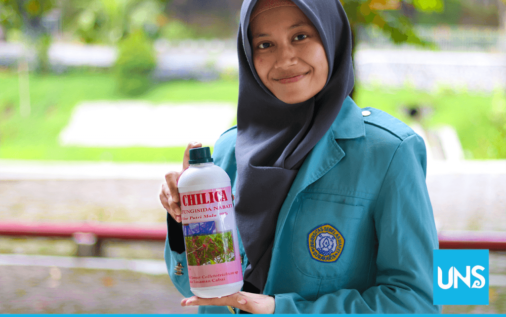 Fungicide for Chilli Plants Leads Arifah to Become the Candidate of the National Most Outstanding Student 2018