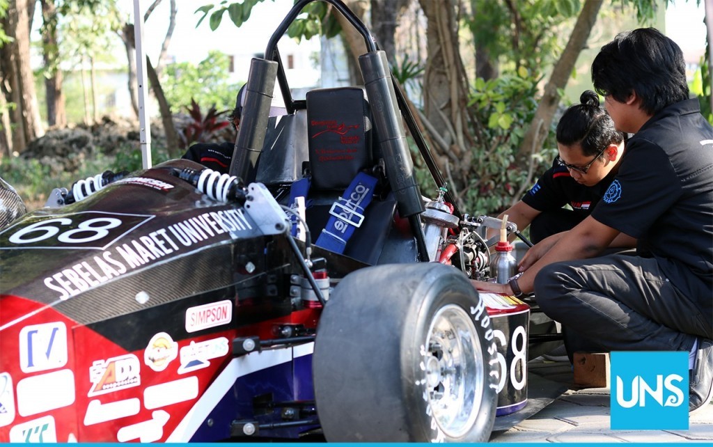 UNS Bengawan Team Wins JAMA Award in Student Formula Japan 2018
