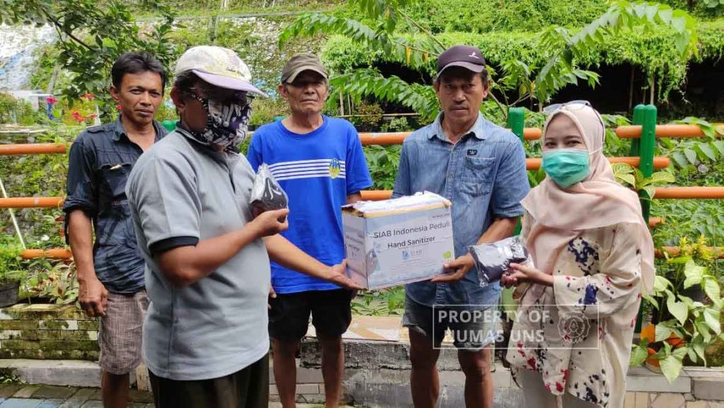 Providing Clean Water for the Community, UNS Alumnus Initiated SIAB Indonesia