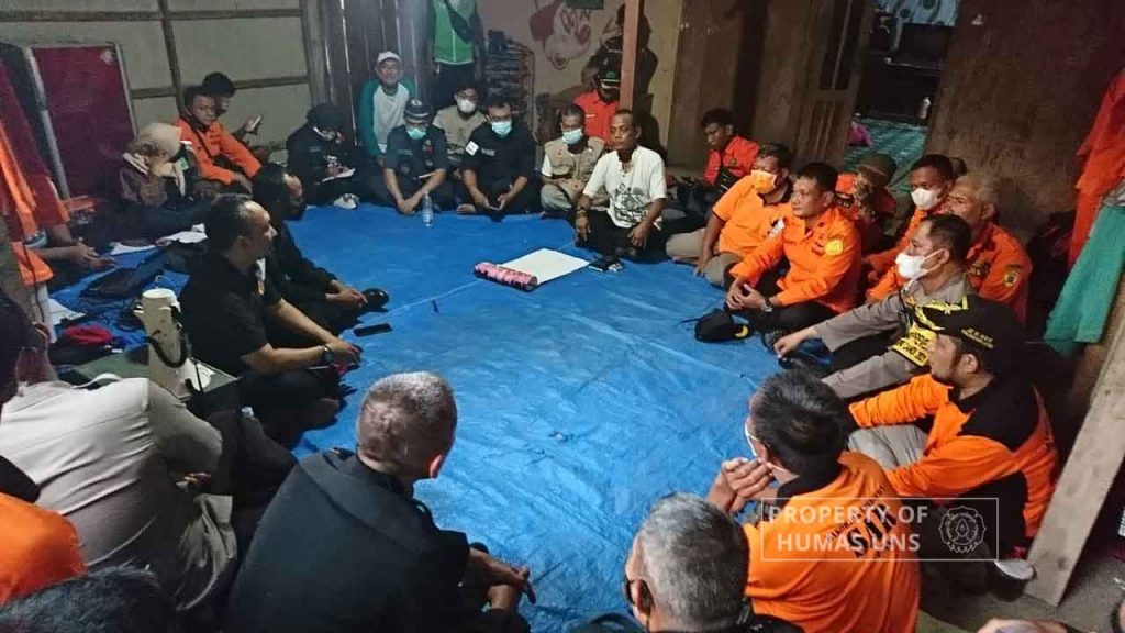 Bakorlak SAR UNS Struggles in Kedung Ombo Dam Accident Rescue