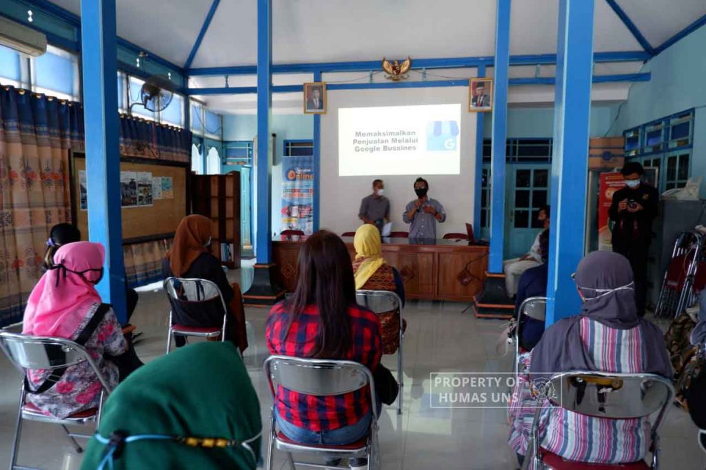 Community Service Team of Partnership Program Architectural Engineering UNS Held a Workshop on Marketing Research and Digital Marketing