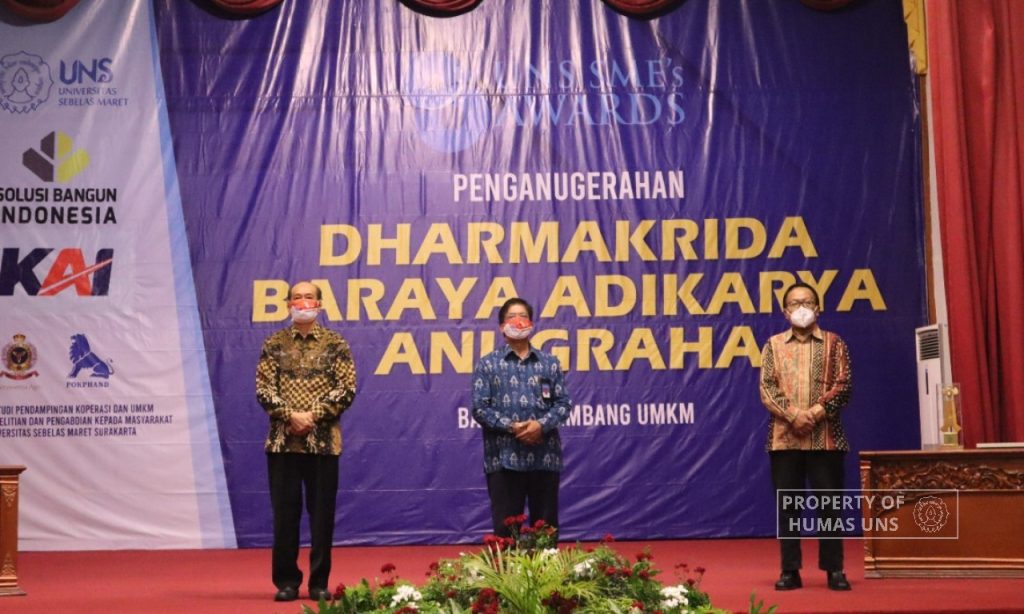 UNS Held the 8th UNS SME’s Awards 2021 and Dharmakrida Baraya Adikarya Anugraha Awarding