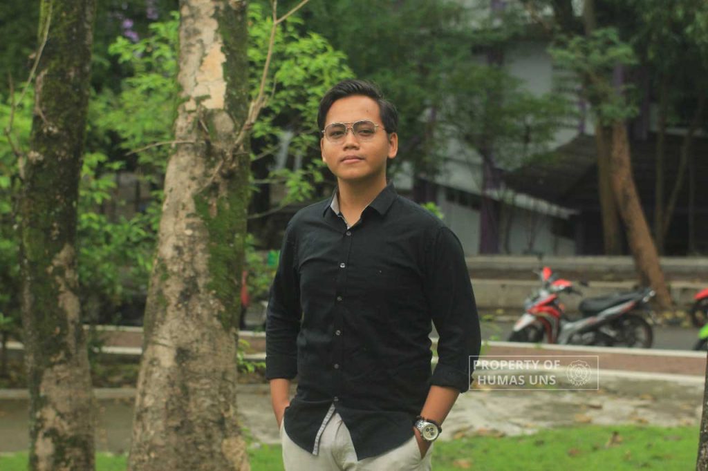 Implementing His Knowledge from University, Hafidz Shared His Commitment as A University Student