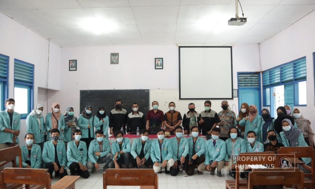 KKN Almost Over, UNS Held Monitoring in Kebumen District
