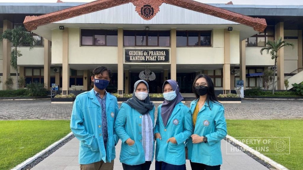 Four UNS Students Created Snackbar to Increase Immune System from Peanut Shells