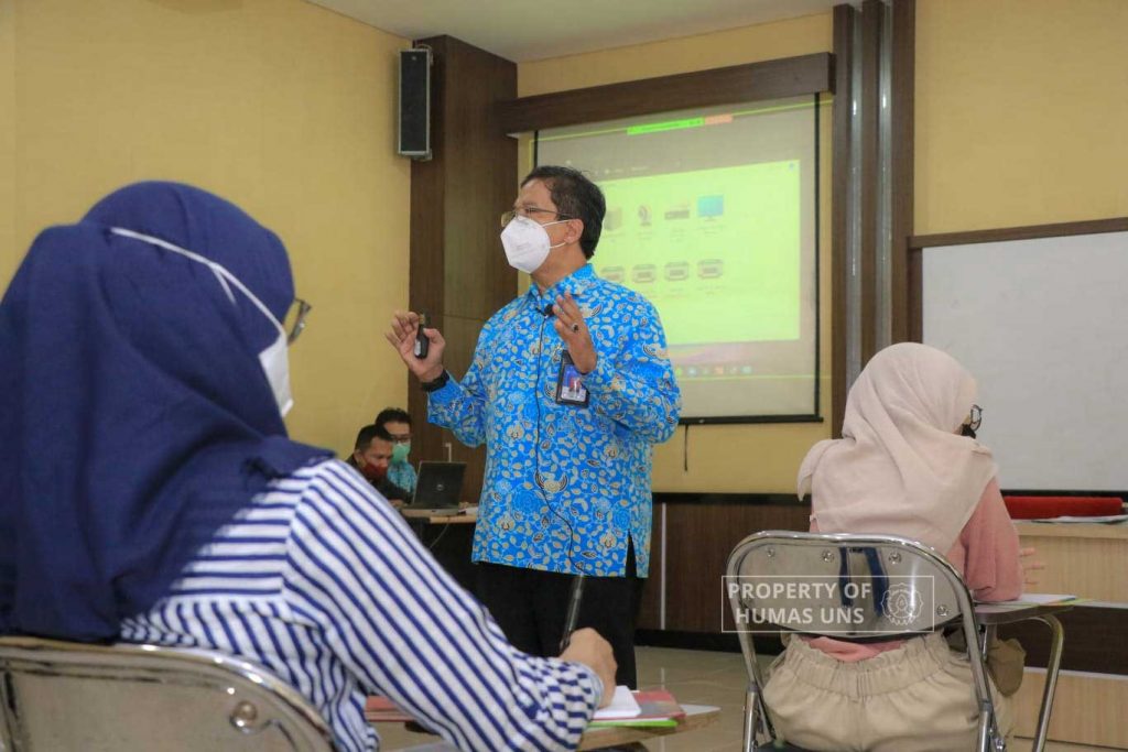 Officially Hold PTM, UNS Rector Taught in FH