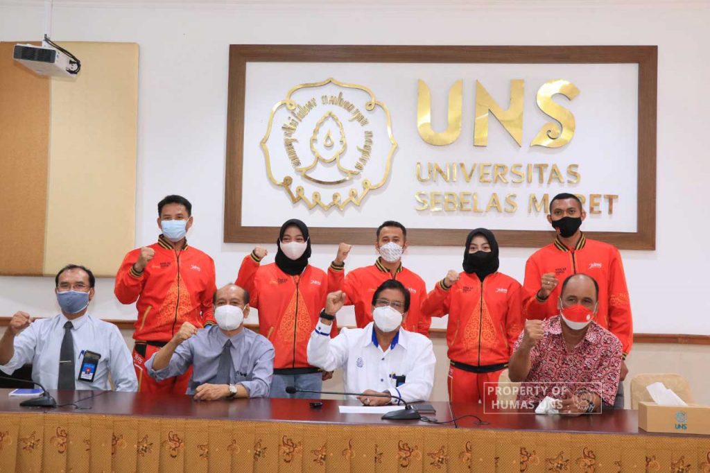 UNS Chancellor Deploys 9 Athletes to Compete at PON Papua 2021