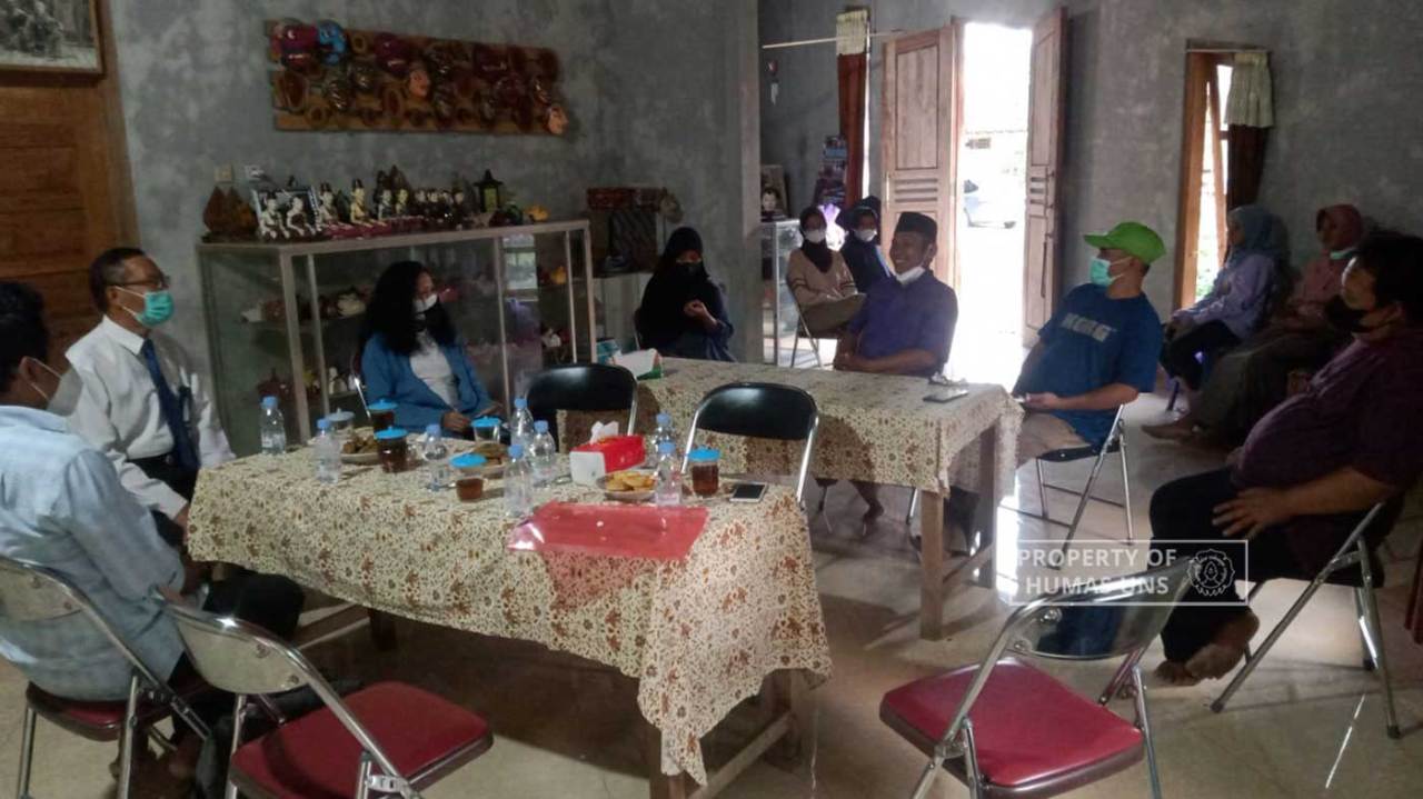 PPPUD UNS Team Assisted SME of Wooden Batik Mask Manunggal Gunung Kidul