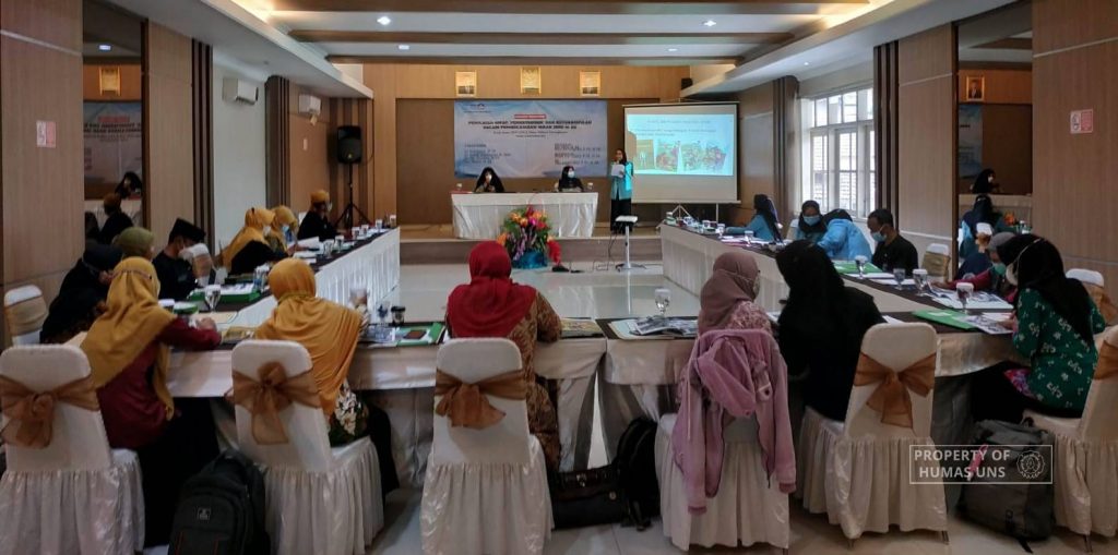 FKIP UNS Researchers Disseminate Research Findings for Educative Comic based on Local Wisdom in Non-Rice Food Security