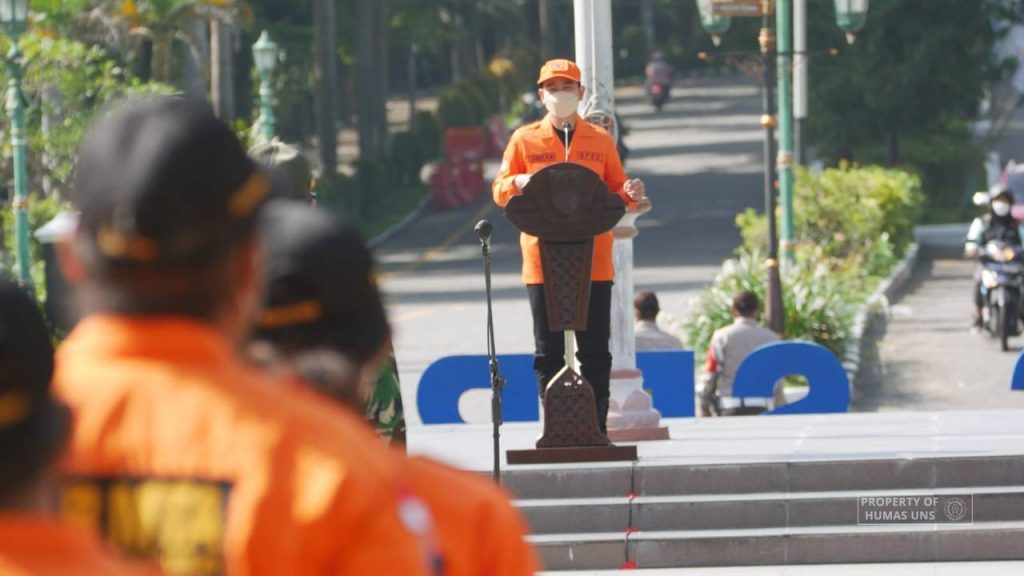 Mayor of Surakarta Led International Volunteer Day Ceremony in UNS