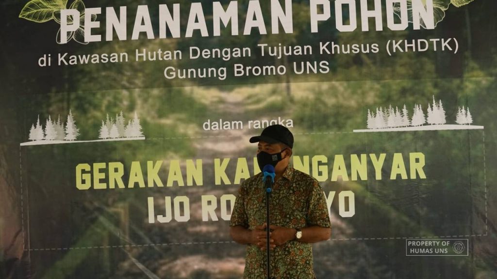 UNS and Karanganyar Regency Government Hold Tree Planting at Mount Bromo KHDTK, Karanganyar