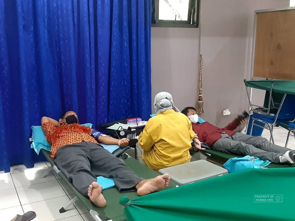 Collaboration with DWP, KSR, and Indonesia Redcross Surakarta, FKIP UNS Held Blood Donation