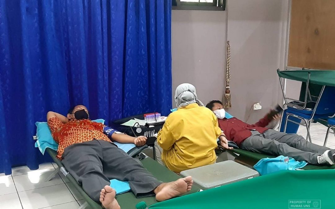 Collaboration with DWP, KSR, and Indonesia Redcross Surakarta, FKIP UNS Held Blood Donation