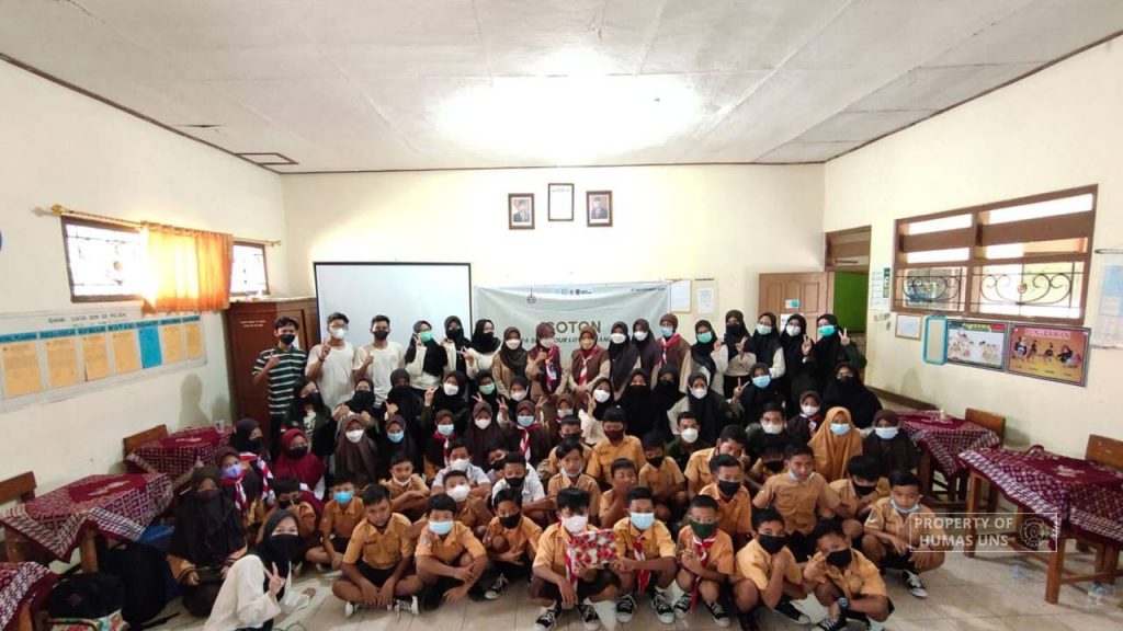 Grow Compassion and Empathy, Himadikpa FKIP UNS Launched Reading Corner Library