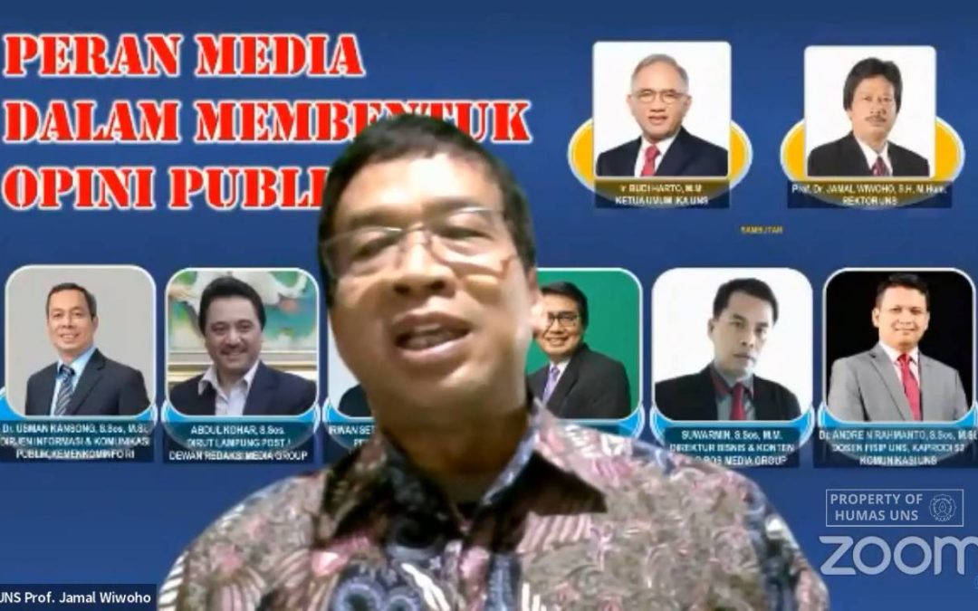 Wedangan IKA UNS on the role of Media in Shaping Public Opinion