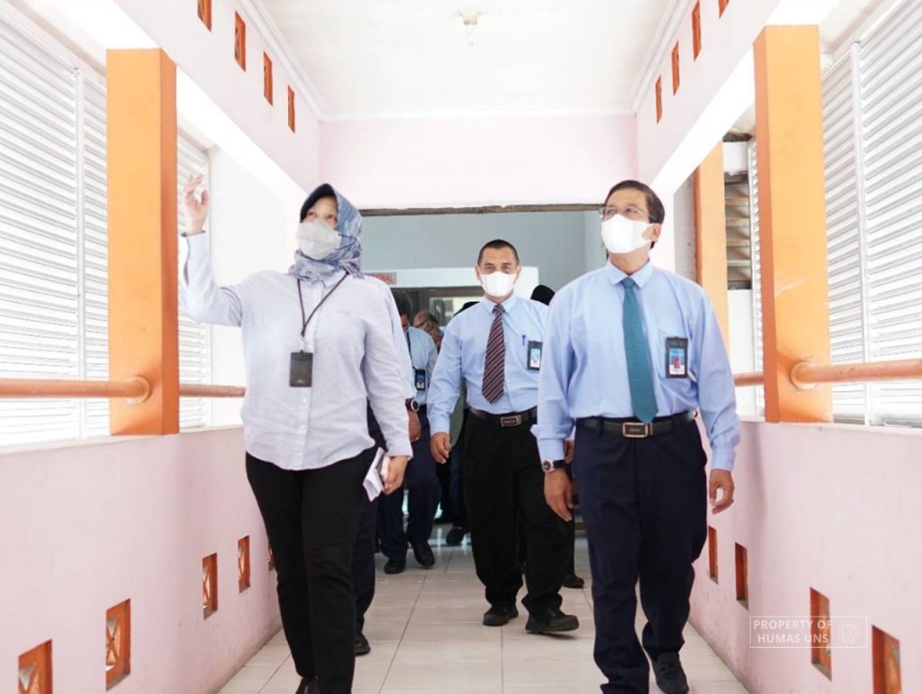 Rector of UNS Inaugurated Learning and Office Facilities in FISIP