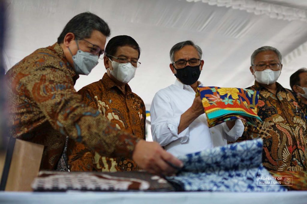IKA FEB UNS Held National Discussion