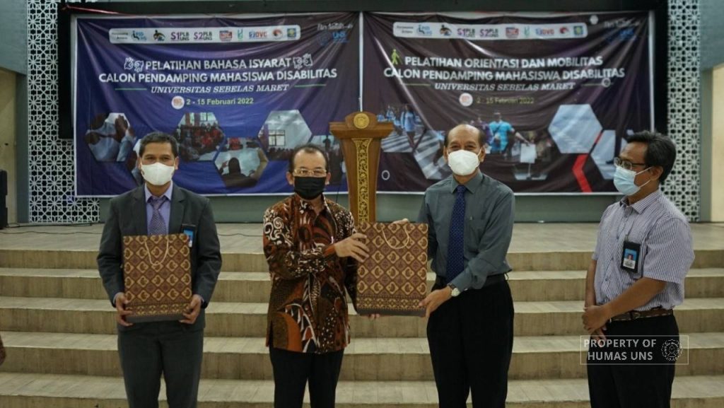 PSD LPPM UNS Held Training for Prospective Assistants for Students with Disabilities
