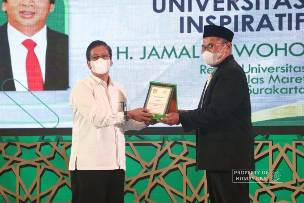 The Rector of UNS is Awarded as Inspirational University Leader