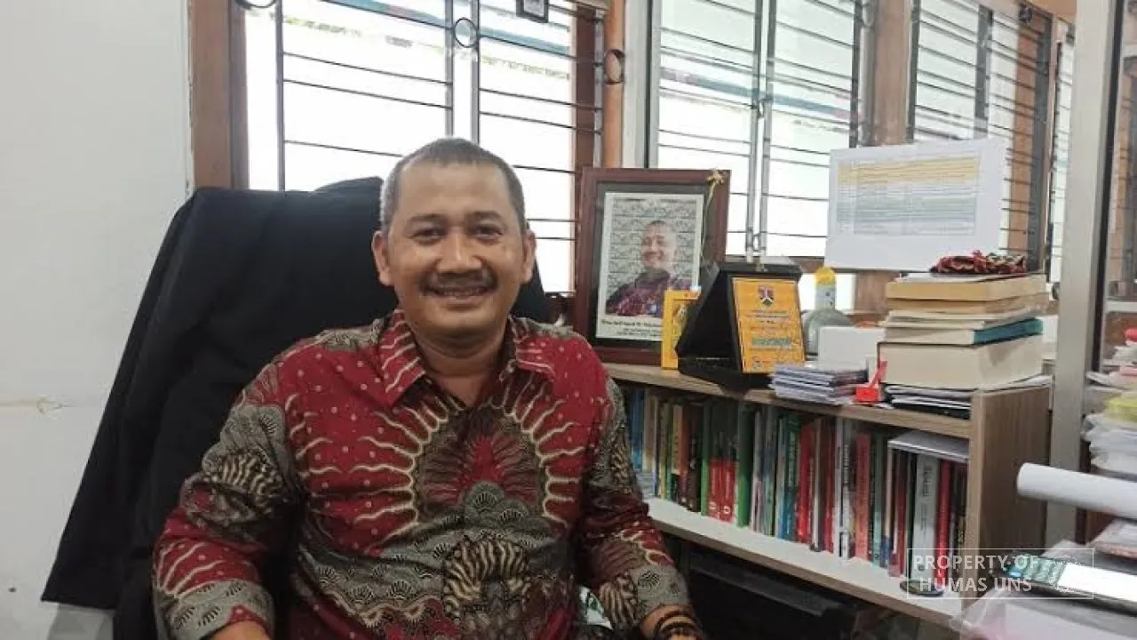 Being Multilingual Person without Losing National Identity: View From UNS Linguistic Expert