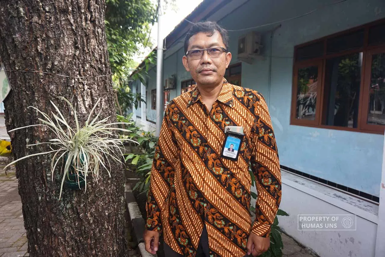 Welcoming Eid Celebration, UNS Environmentalist: Beware of Increased Garment Waste UNS Hosted Another Eid al-Fitr Prayer in the UNS Rectorate Courtyard UNS Hosted Alas Bromo Syawwal Celebration: Bromo Culture Festival 2022