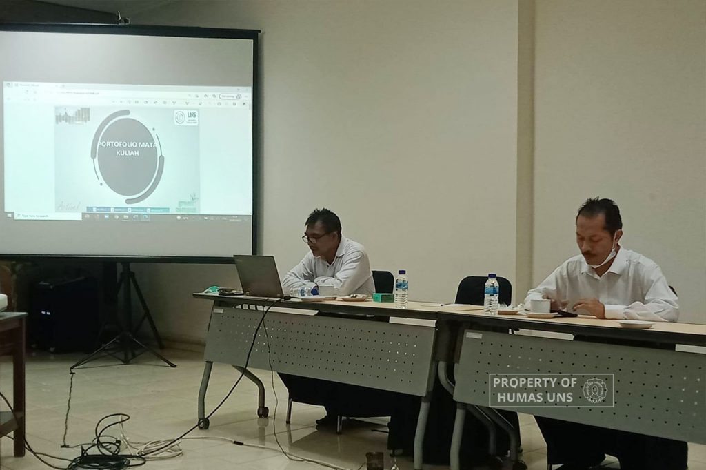 Master Program in Science Education FKIP UNS Held Workshop on Course Portfolio Preparation