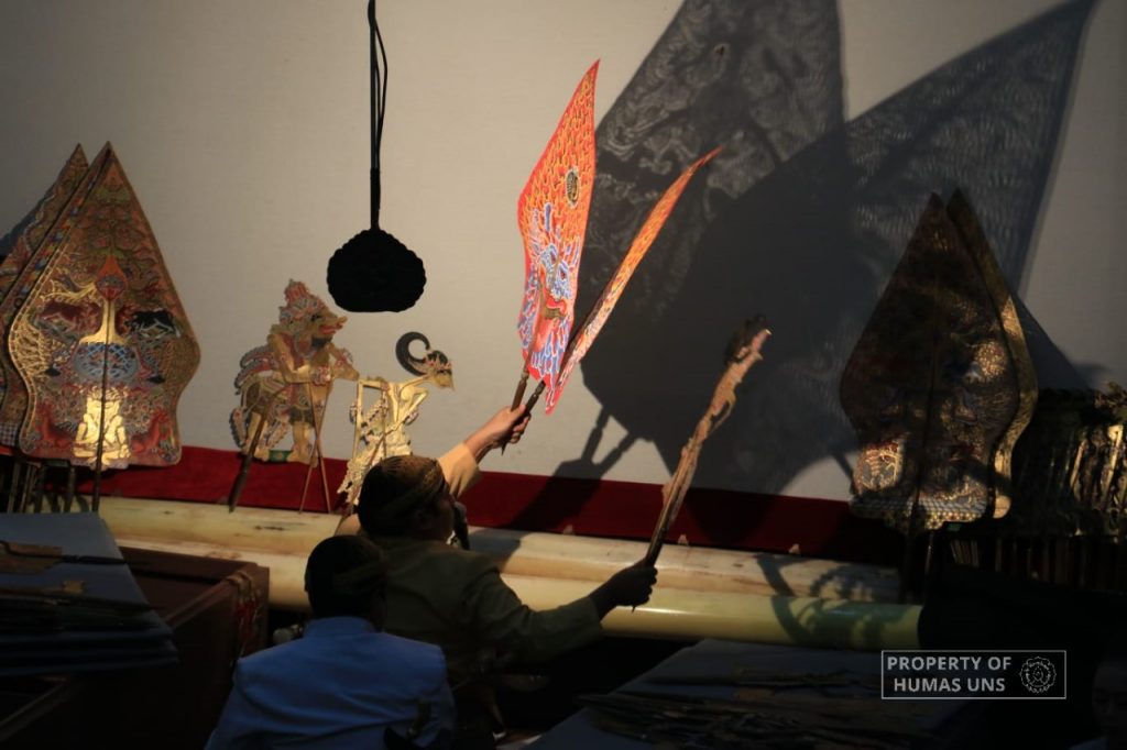 UNS Held Gatutkaca Kridha Wayang Kulit Performance