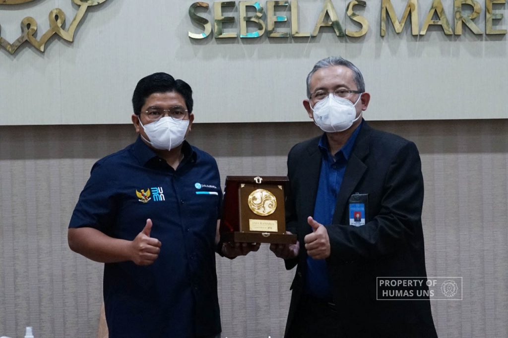 UNS Signed MoU with PT Jasa Raharja