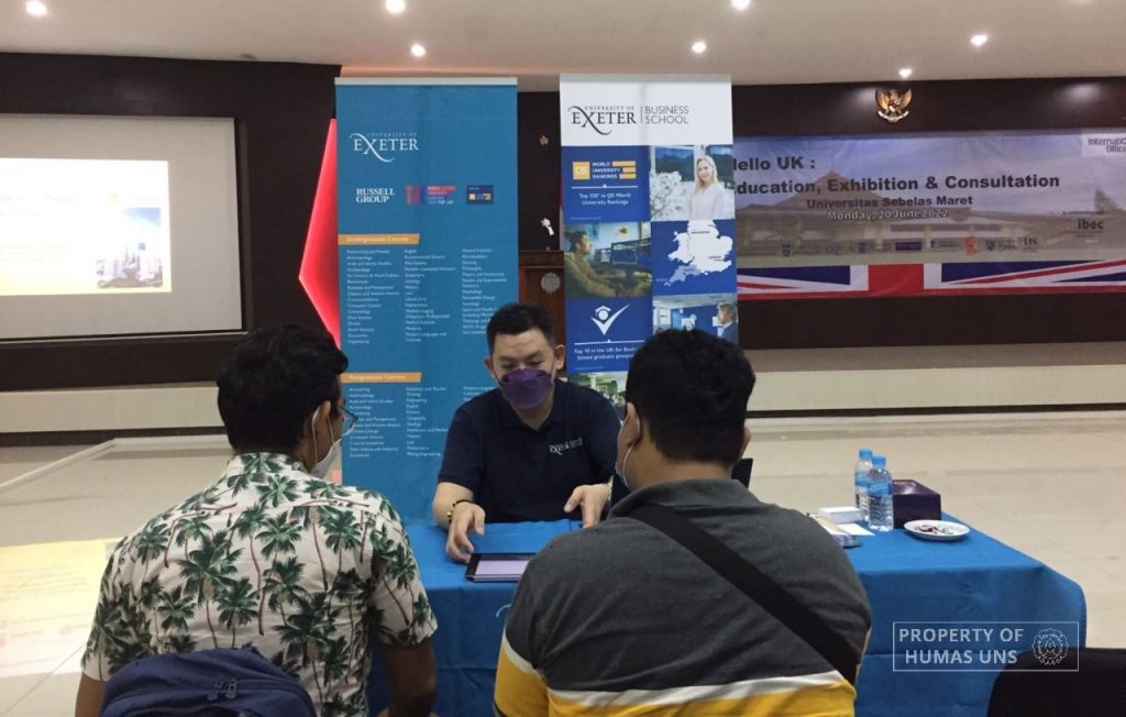 Encouraging UNS Academics to Pursue Study in the UK, UPT KLI UNS Hosted Education Exhibition