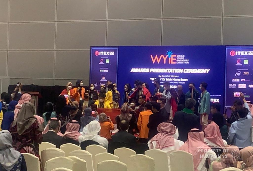 UNS Students Successfully Win Gold Medal at WYIE Event in Malaysia