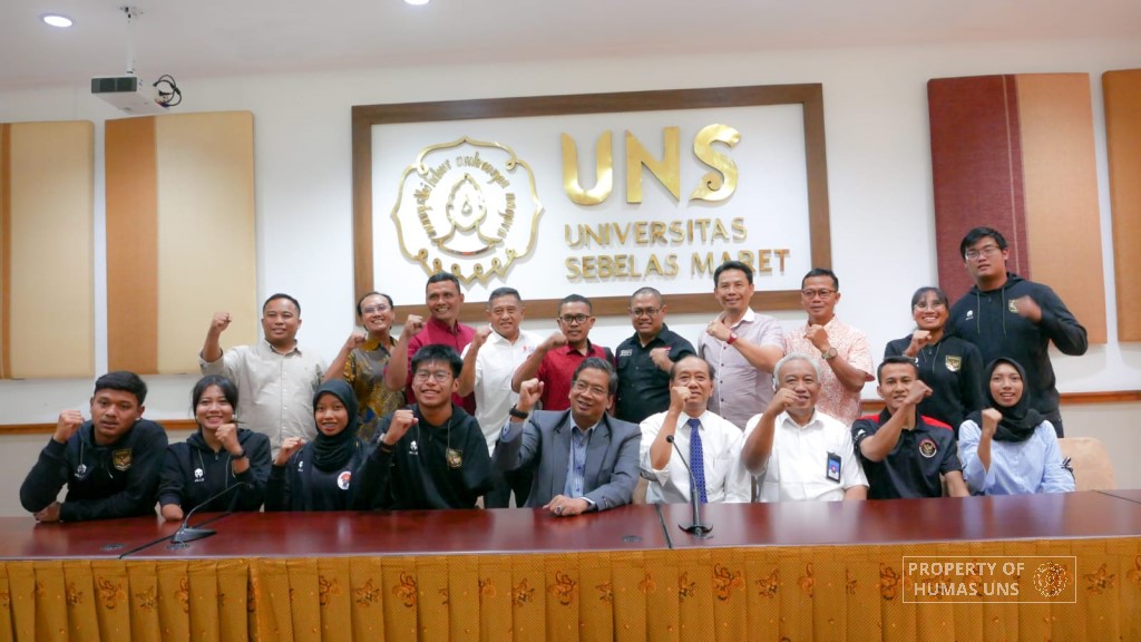 Rector Welcomes 7 UNS Athletes from 2023 Sea Games and Asean Para Games Team