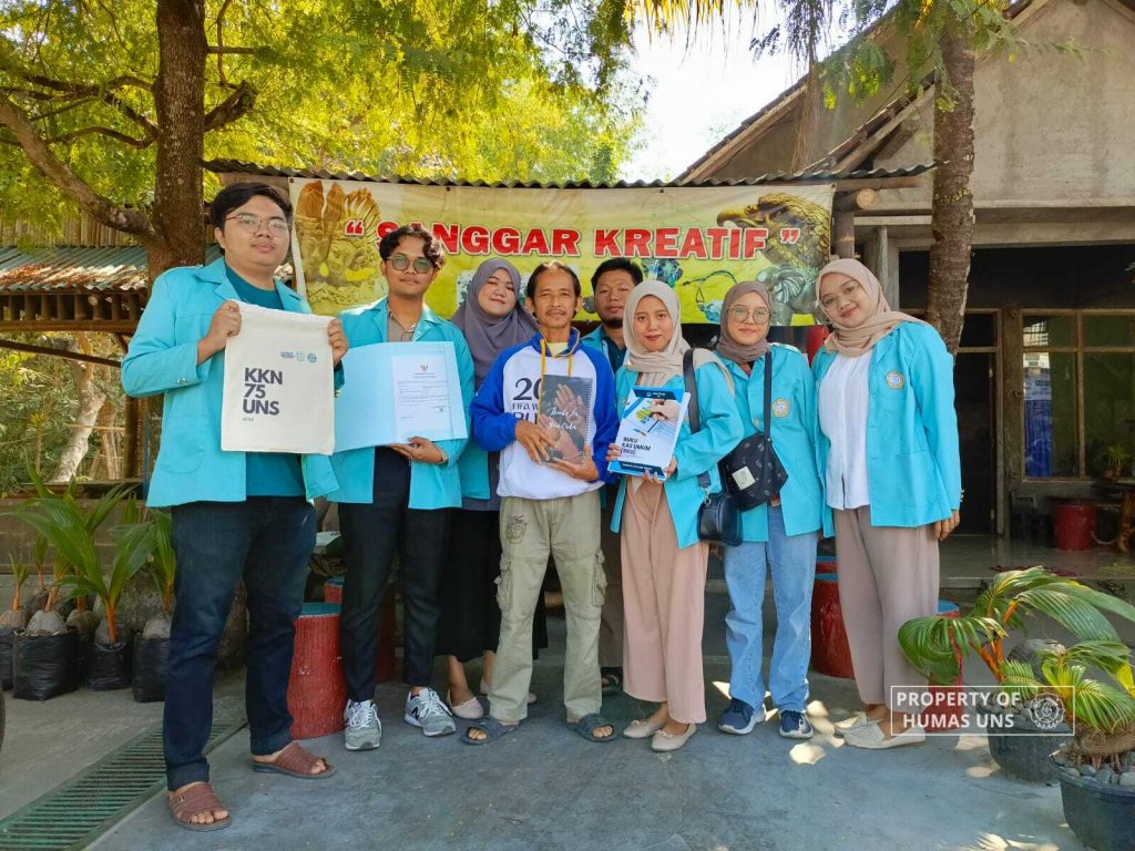 UNS KKN Team Group 75 Enhances MSME Quality in Sragen through NIB Registration and Digital Innovation Program