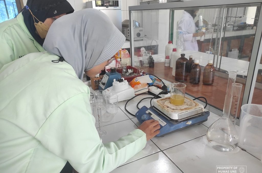 FP UNS Students Develop Sacha Inchi Oil Encapsulation as Alternative to Prevent Stunting