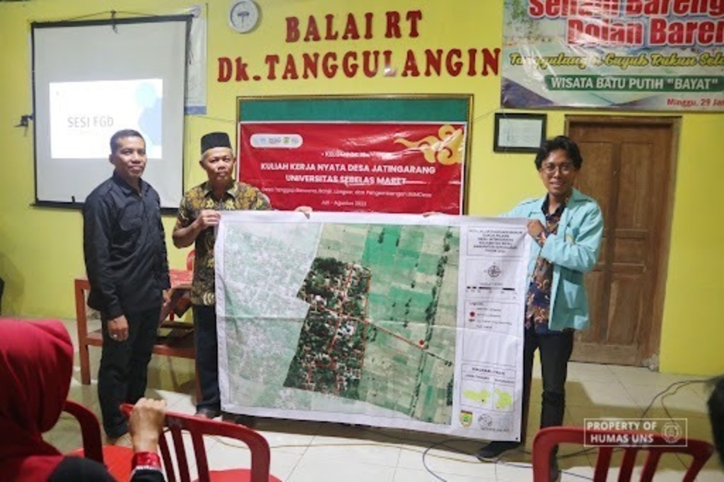 UNS Students Map Evacuation Routes to Face Disaster Risks in Jatingarang Village, Sukoharjo