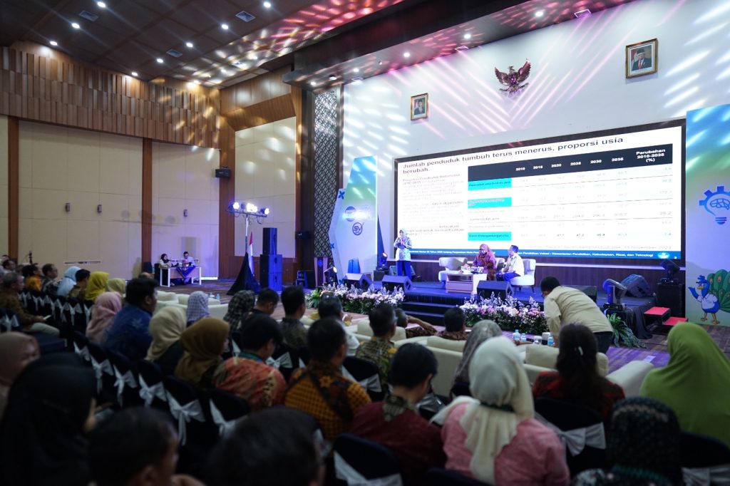 UNS Hosts Grand Final of Indonesian Vocational Olympiad 2023