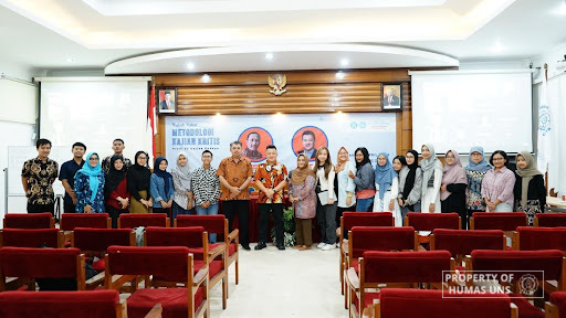 Doctoral Program in Cultural Studies at FIB UNS Holds Expert Lecture on Critical Study Methodology