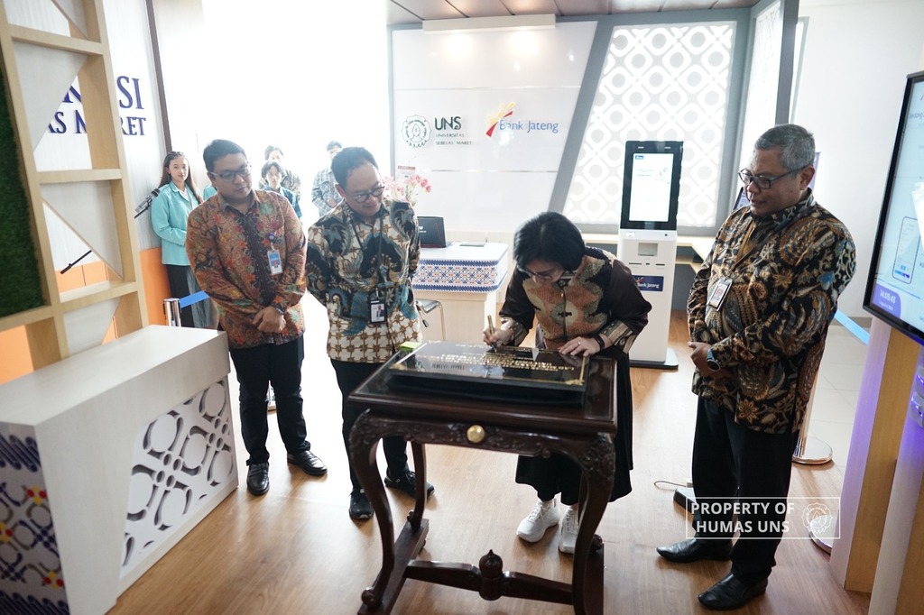 UNS and Bank Jateng Launch Digital Mini Bank Lab of Vocational School