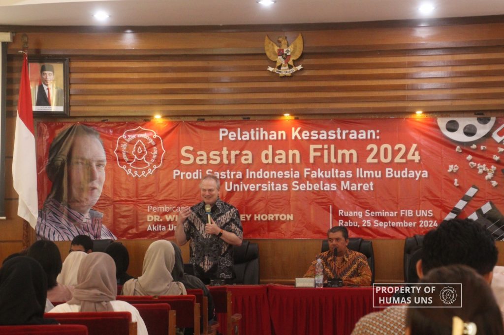 Indonesian Literature Program at UNS Hosts Public Lecture with Cultural Expert from Akita University, Japan