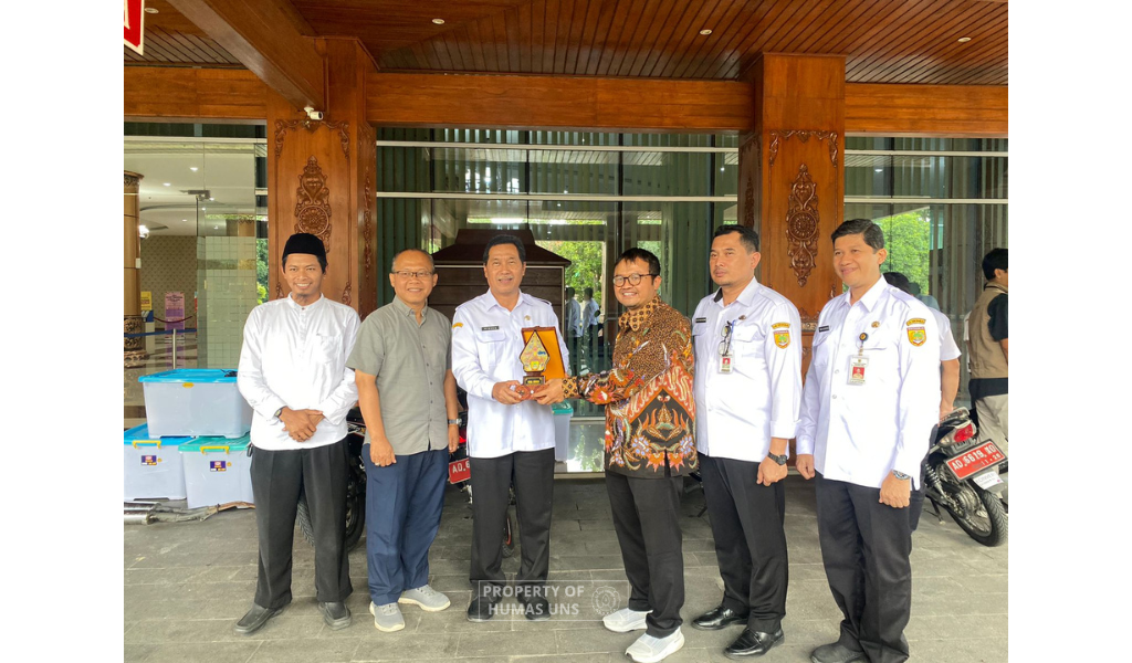 FT UNS Drives Green Energy Through Electric Motorcycle Conversion in Sukoharjo