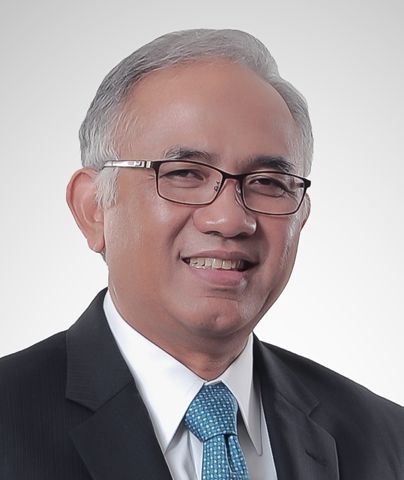 Wakil Direktur PT Wijaya Karya, Budi Harto - Ketua Umum IKA UNS