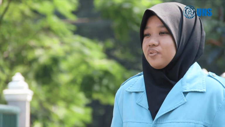 mahasiswa diploma uns