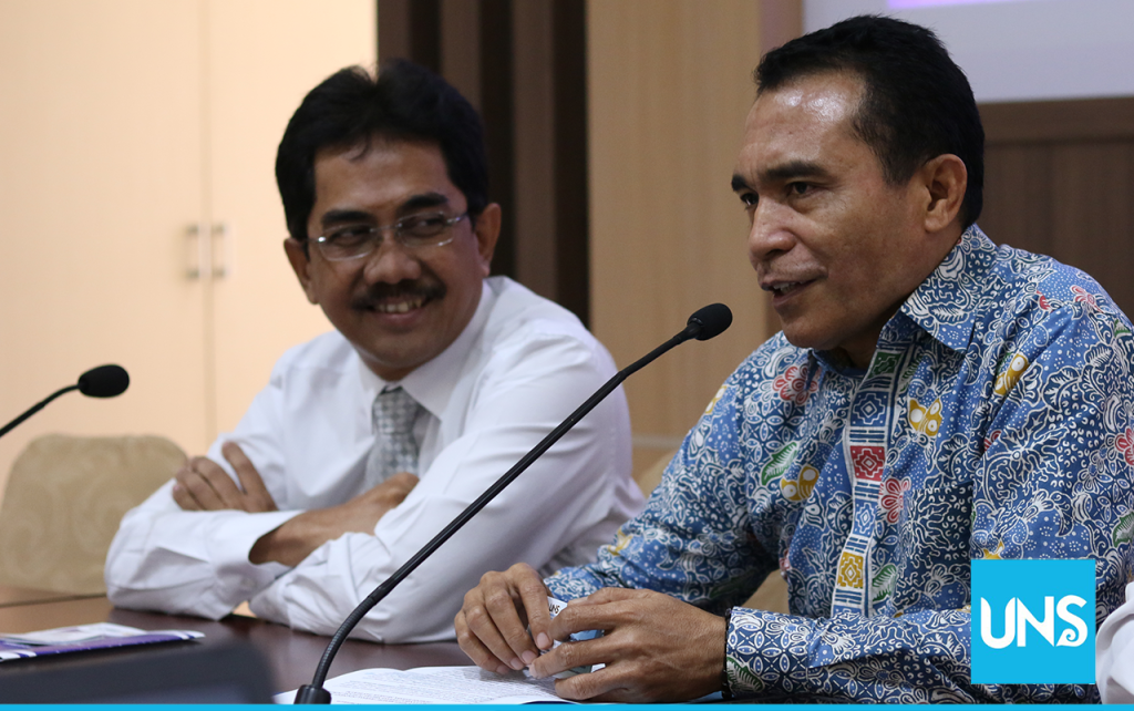 Konferensi pers Semiloka dan Deklarasi Pengutamaan Bahasa Negara