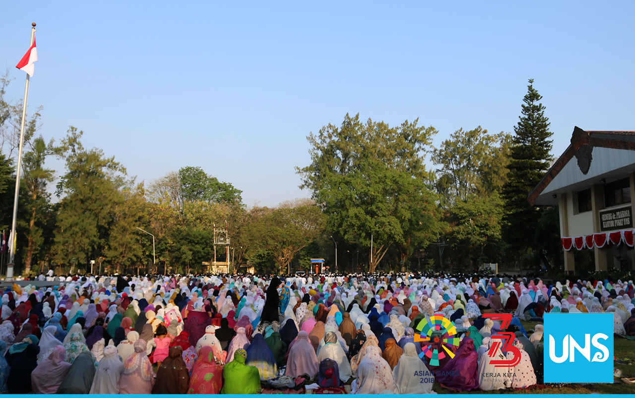 Suasana pelaksanaan shalat Idul Adha 10 Dzulhijjah 1439 di halaman Gedung dr Prakosa, Universitas Sebelas Maret (UNS) Kentingan Surakarta
