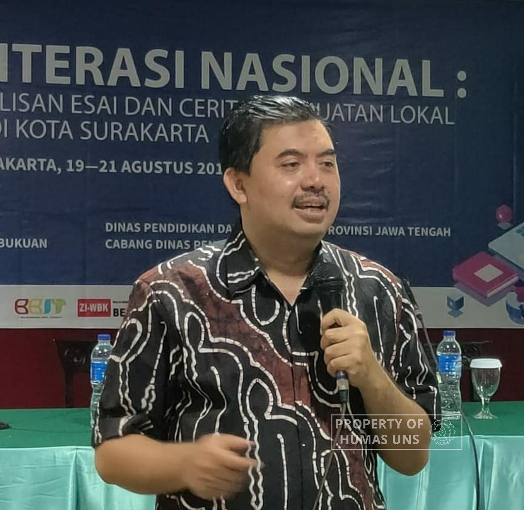 Dosen Sastra Indonesia Paparkan Pentingnya Pelestarian Naskah Kuno