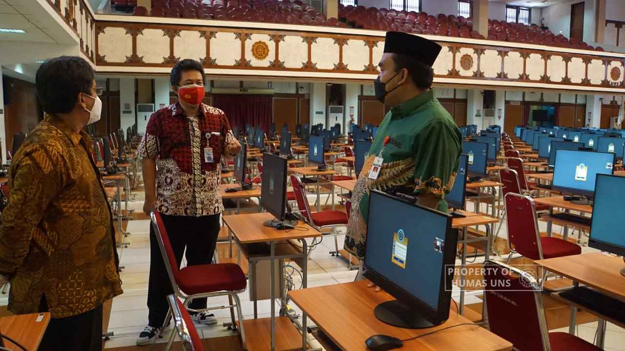 Setelah Wali Kota Surakarta, Kini Giliran Bupati Blora Apresiasi Pelaksanaan Tes SKD CASN di UNS