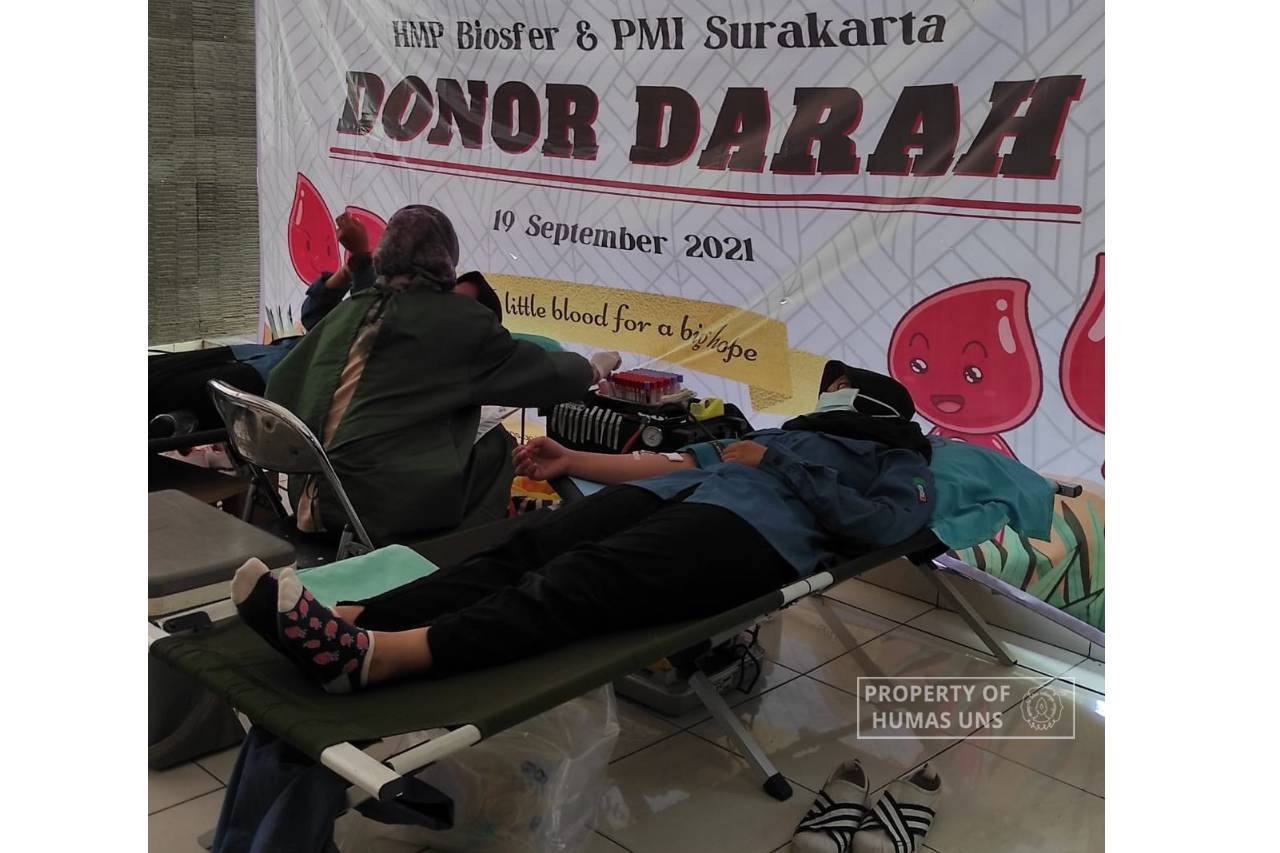 Gandeng PMI Surakarta, Prodi Pendidikan Biologi FKIP UNS Mengadakan Donor Darah