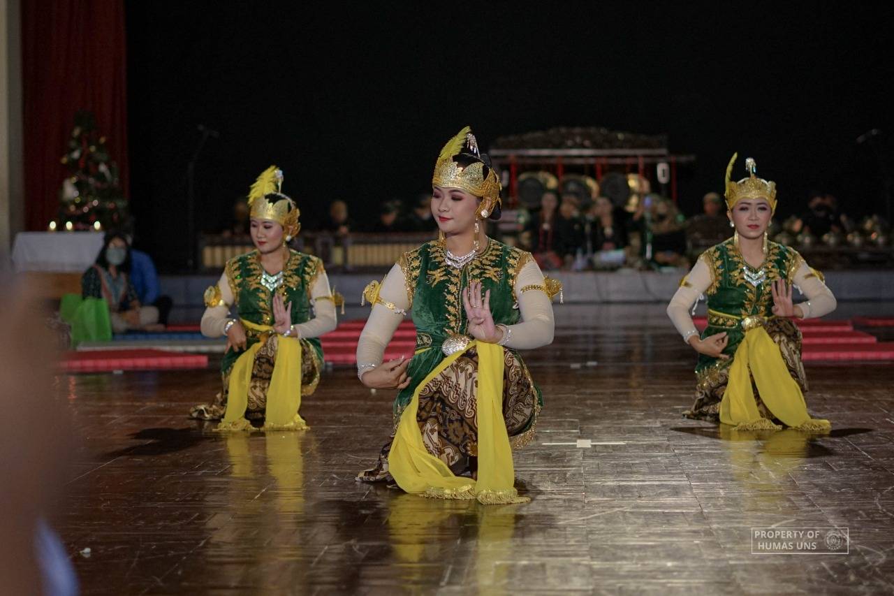 UNS-ISI Surakarta Gelar Perayaan Natal Bersama, Kental Budaya Jawa