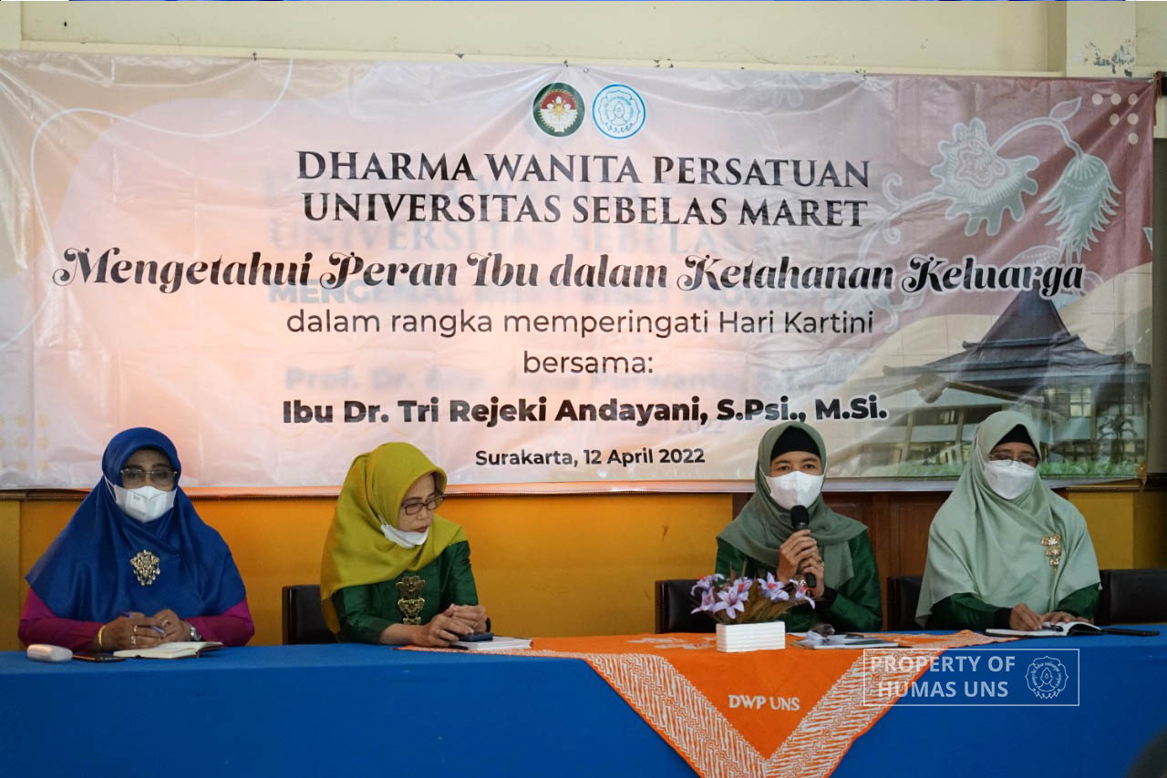 Peringati Hari Kartini, DWP UNS Gelar Diskusi Bahas Peran Ibu dalam Ketahanan Keluarga