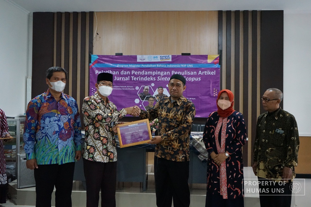 Dorong Publikasi Mahasiswa, Prodi S-2 Pendidikan Bahasa Indonesia UNS Beri Pelatihan dan Pendampingan Sinta dan Scopus